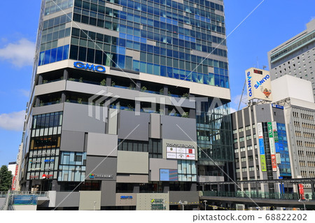 Tokyo Shibuya Station South Exit Cityscape Tokyo Shibuya Station South Exit Cityscape 68822202