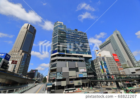 東京澀谷站南口都市風景 68822207