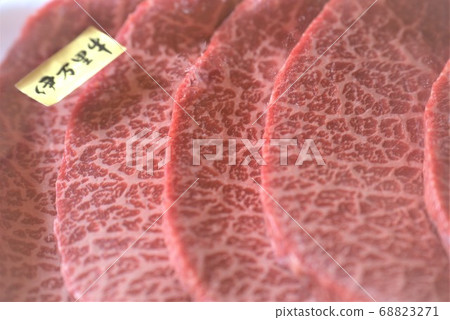 Imari beef, one of the special products of Imari, is a soft beef with marbling. 68823271