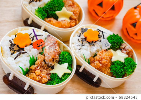 Deep-fried lunch box Halloween style Deep-fried lunch box Halloween style 68824545