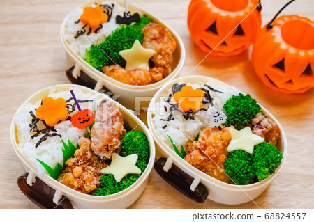 Deep-fried lunch box Halloween style Deep-fried lunch box Halloween style 68824557
