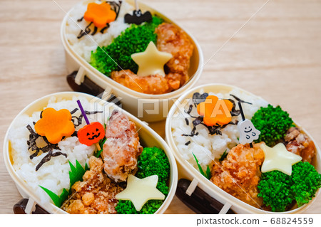 Deep-fried lunch box Halloween style Deep-fried lunch box Halloween style 68824559