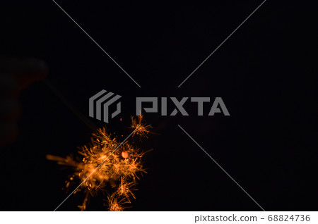 Sparkler  68824736