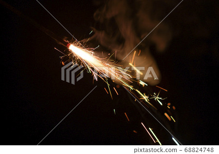 Hand-held fireworks 68824748