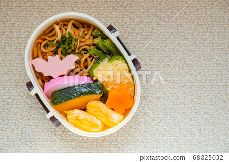Handmade bento 68825032