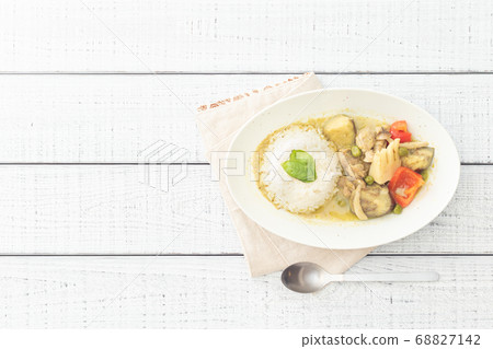 Thai curry  68827142