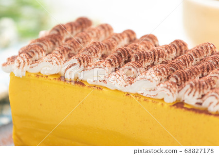 Pumpkin cake 68827178