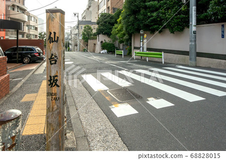 Sendai-zaka in Minato-ku, Tokyo Sendai-zaka in Minato-ku, Tokyo 68828015