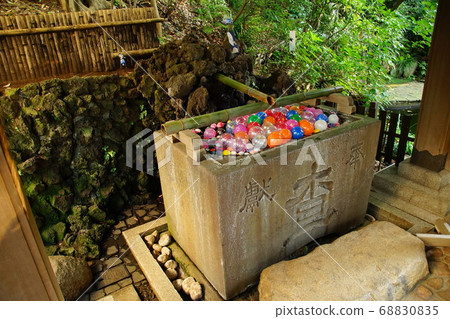 Yokohama Iseyama Emperor Jingu Shrine, Yo-Yo balloon New back approach (Odai Shrine) Miyazaki, Nishi-ku, Yokohama City, Kanagawa Prefecture 68830835