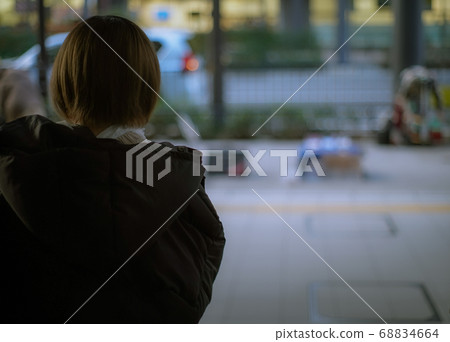 She watching over the street live She watching over the street live 68834664
