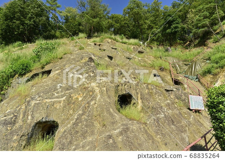 Yoshimi Hyakunen（側面墳墓組） 68835264