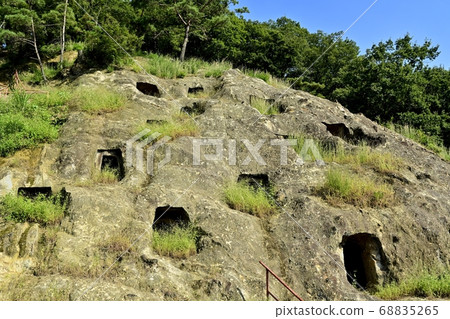 Yoshimi Hyakunen(側面墳墓組) Yoshimi Hyakunen(側面墳墓組) 68835265