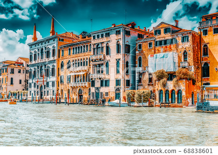 VENICE, ITALY - MAY 12, 2017 :Views of the most VENICE, ITALY - MAY 12, 2017 :Views of the most 68838601