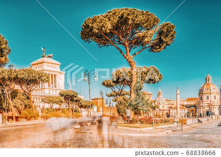 Archaeological and historical objects in Rome, Archaeological and historical objects in Rome, 68838666