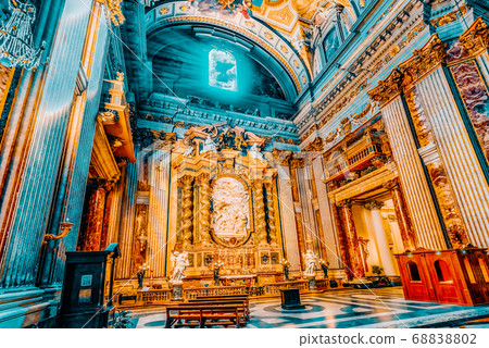 ROME, ITALY - MAY 09, 2017 68838802