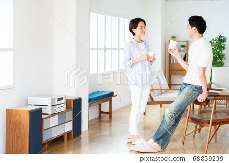 夫妻夫妻生活生活方式 68839239