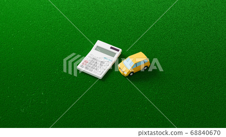 放置在飛機上的汽車玩具和計算器的CG逼真的插圖 放置在飛機上的汽車玩具和計算器的CG逼真的插圖 68840670