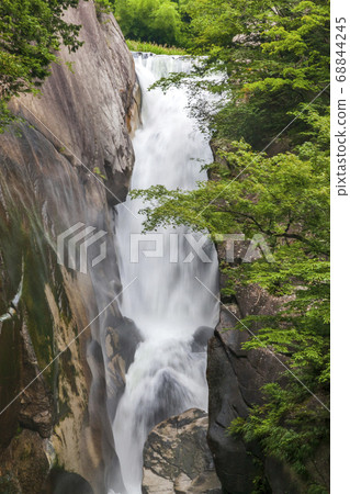 Waterfall viewed from the front Waterfall viewed from the front 68844245
