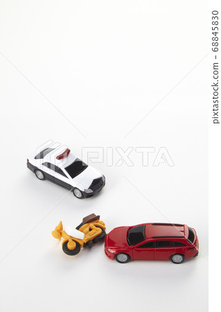 事故汽車和摩托車 事故汽車和摩托車 68845830