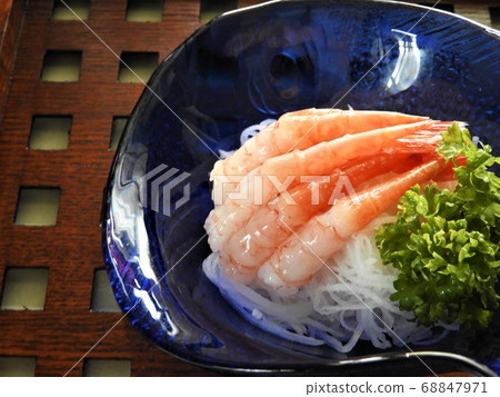 Sweet shrimp 3 68847971