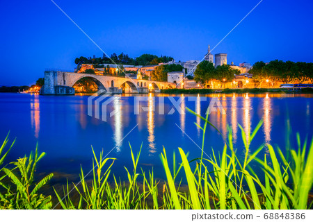 Avignon, Provence, France - Pont Saint-Benezet Avignon, Provence, France - Pont Saint-Benezet 68848386