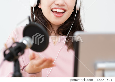 YouTuber年輕女性聲樂課，通過YouTube不露面 68850394