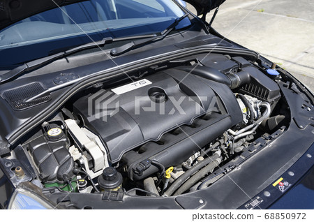 Imported car engine room (6 in-line cleaned) Imported car engine room (6 in-line cleaned) 68850972