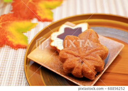 Momiji manju, a souvenir from Hiroshima prefecture 68856252