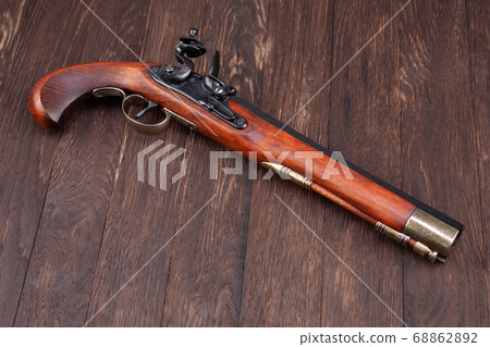 old retro flintlock pistol old retro flintlock pistol 68862892