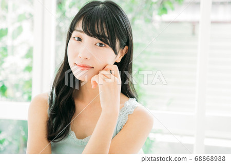 年輕女性的美麗形象 68868988