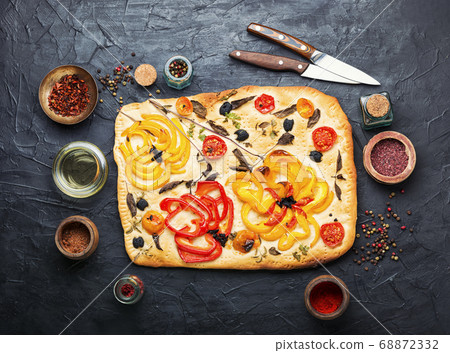 Italian focaccia bread 68872332