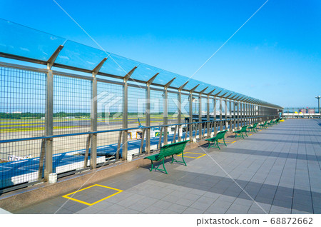 成田機場在電暈的早晨 成田機場在電暈的早晨 68872662