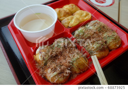 Takoyaki and Akashiyaki Takoyaki and Akashiyaki 68873925