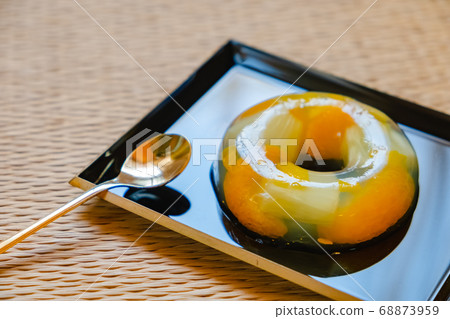 Fruit jelly agar 68873959