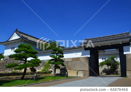 圍繞大阪城Otemon的風景 68876468