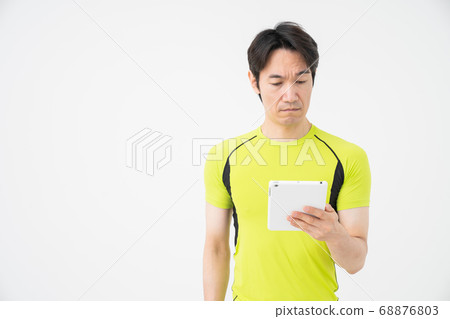 Middle men fitness image tablet think Middle men fitness image tablet think 68876803