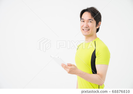 Middle Male Fitness Image Tablet 68876810