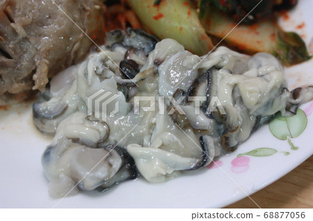 With oysters With oysters 68877056