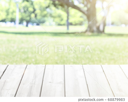 table, sward, backdrop 68879983