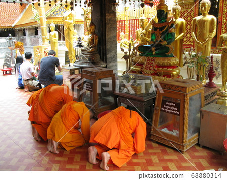 Monk of Wat Doi Suthep Monk of Wat Doi Suthep 68880314