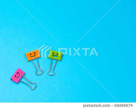 Orange, green and pink funny smile metal binder clip 68880674