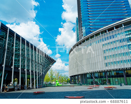 大阪站梅田船和大阪前線前的梅田廣場 68887611
