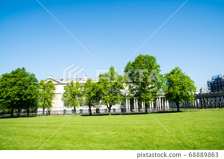 A historic white-walled stone building in London Greenwich Park A historic white-walled stone building in London Greenwich Park 68889863
