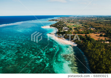 Aerial photography of the East coast of the island 68893021
