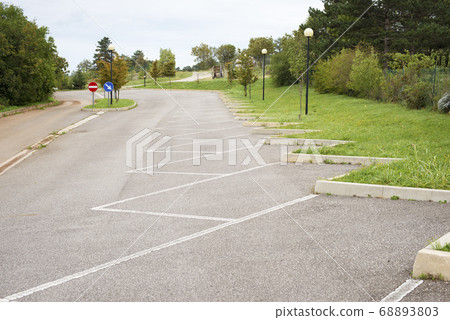 empty parking place 68893803