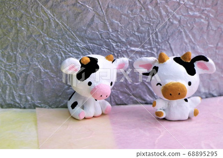 Cute cow on silver background Cute cow on silver background 68895295