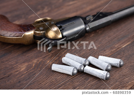 Old West weapon - Army Revolver "Dragoon"  68898359