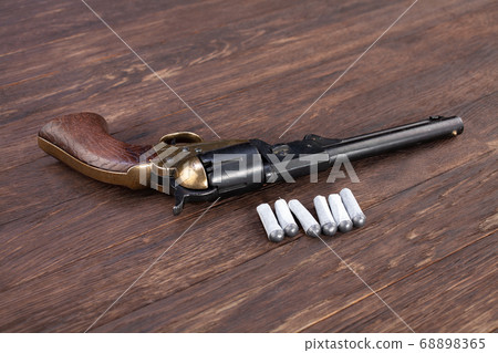 Old West weapon - Army Revolver "Dragoon"  68898365