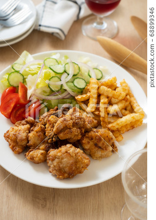 Fried food  68899346