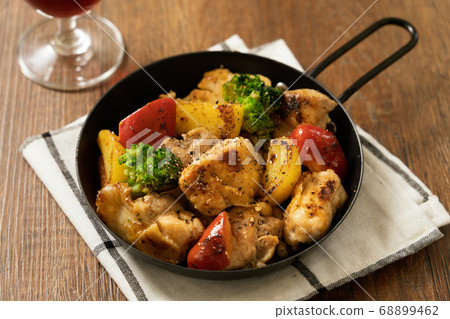 chicken 68899462